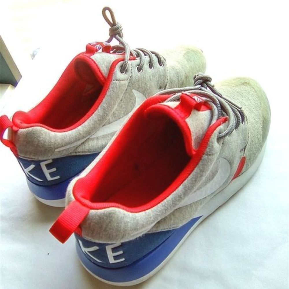 Nike Roshe  Great Britain world cup Sneakers size 6 youth‎ womens size… - Picture 7 of 7